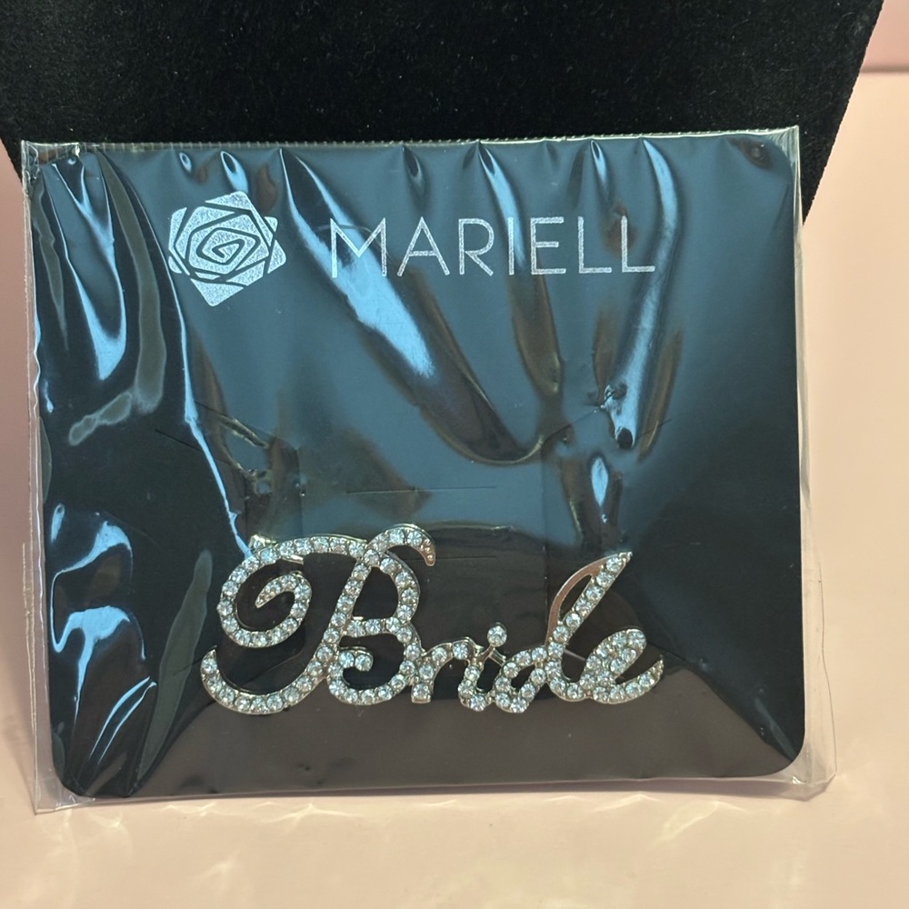 🌻Mariell Bride Rhinestone Brooch 2-1/4”